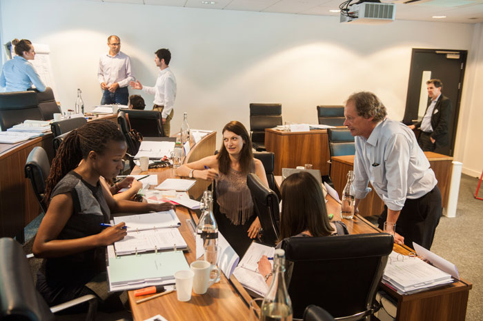 Richard Pettinger in discussion with students